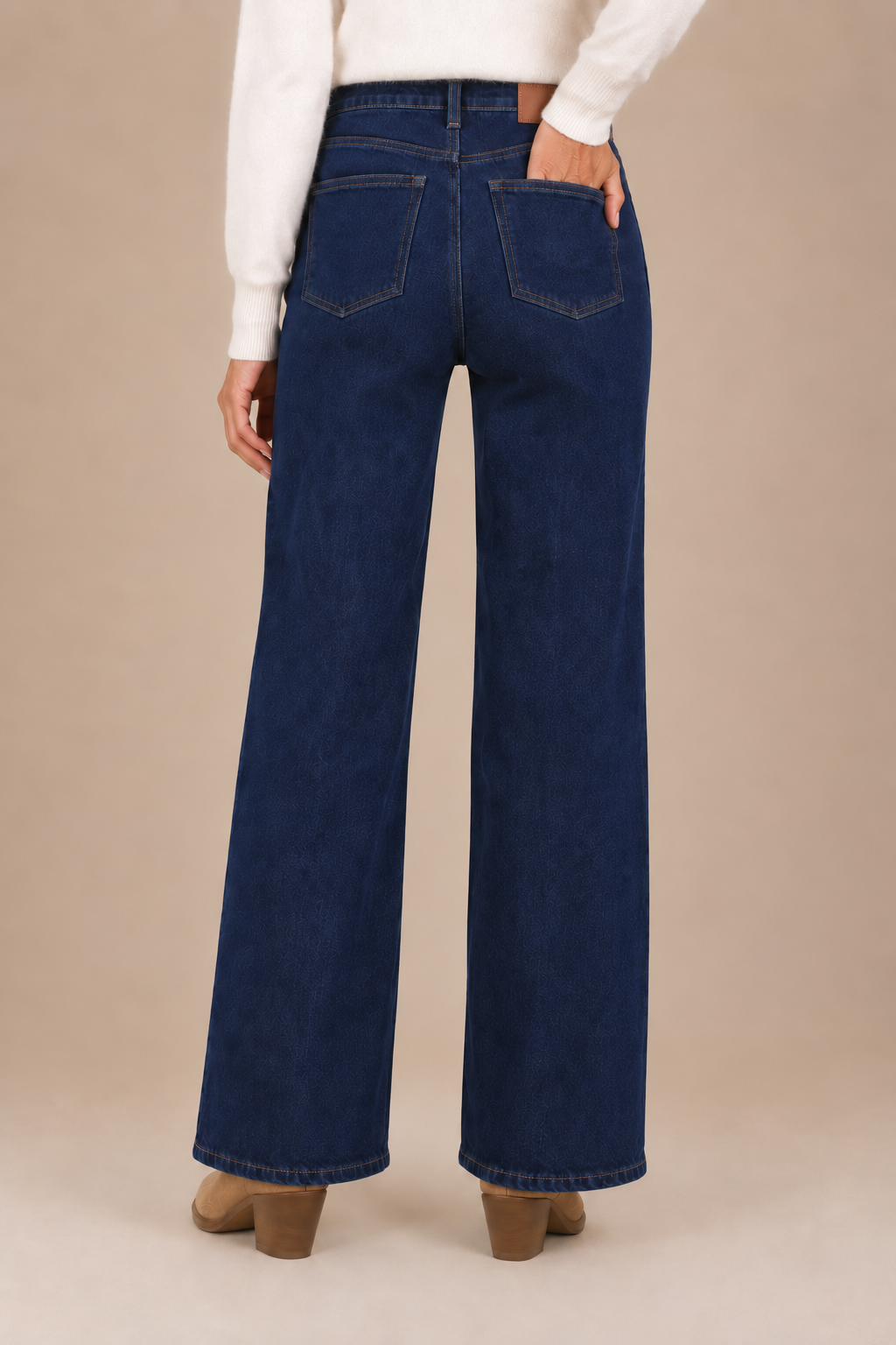 Le jean large | Modèle Lily