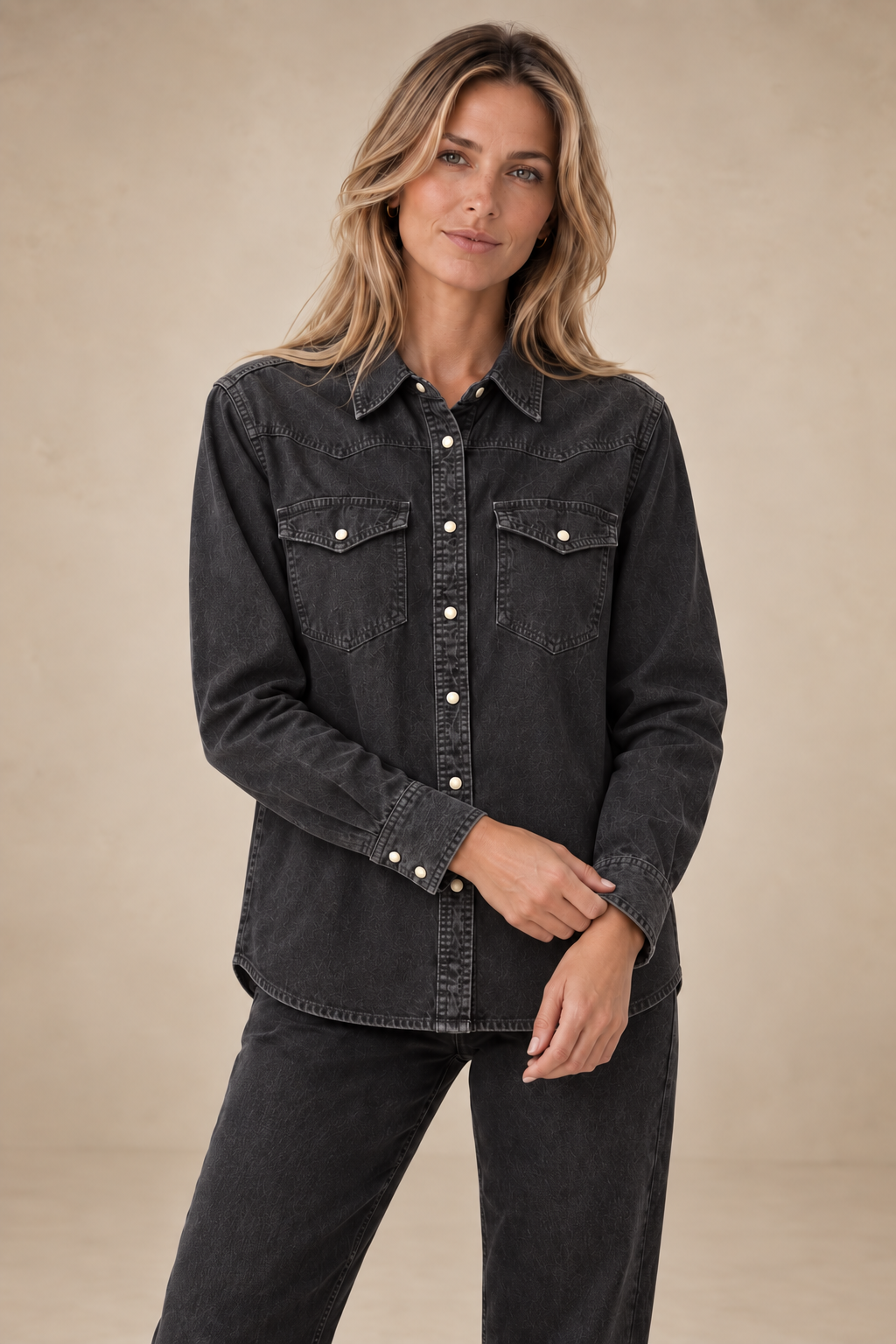 La chemise en jean style western