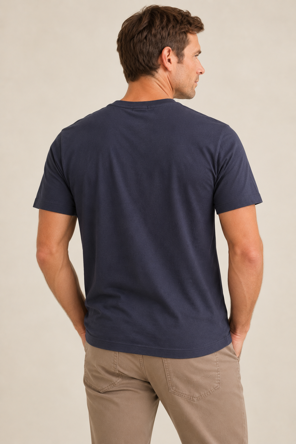 Le t-shirt à poche Guess