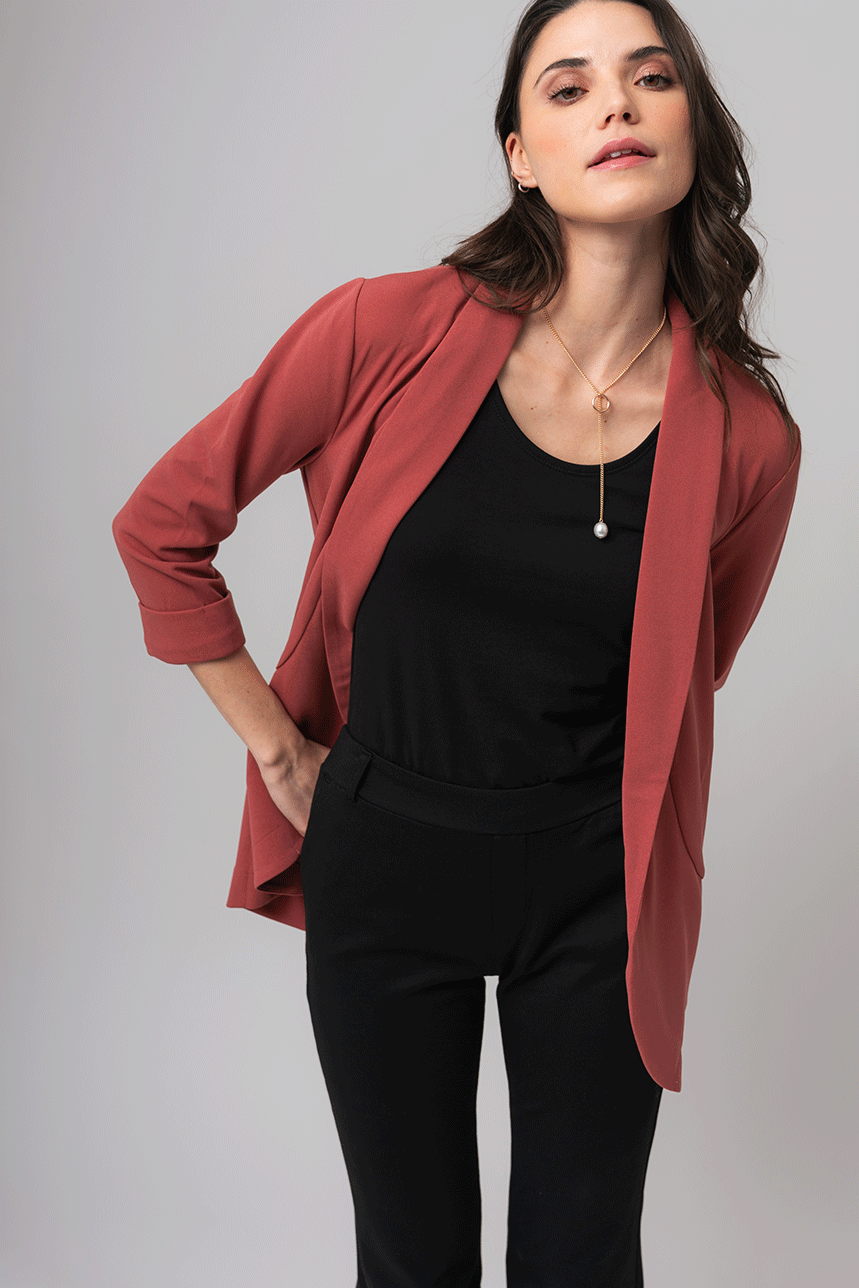 The plain open blazer with ¾ sleeves
