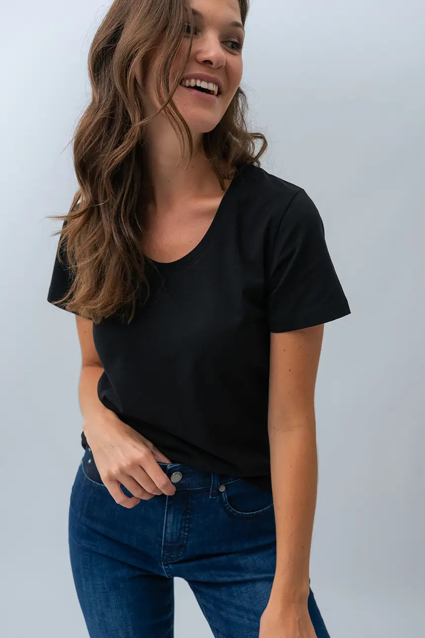 Le t-shirt basique col rond