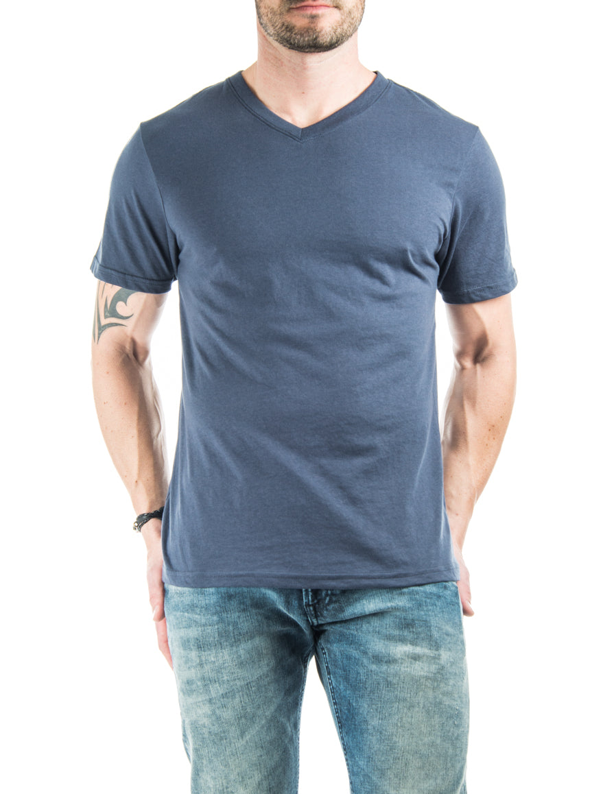T-shirt couleur unie col en V