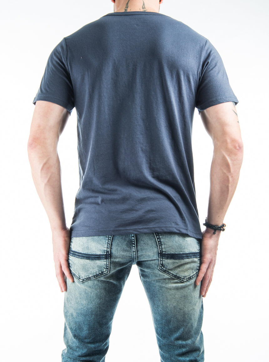 T-shirt couleur unie col en V