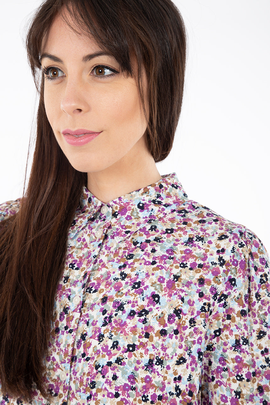 Floral blouse with puffed sleeves | B.Young