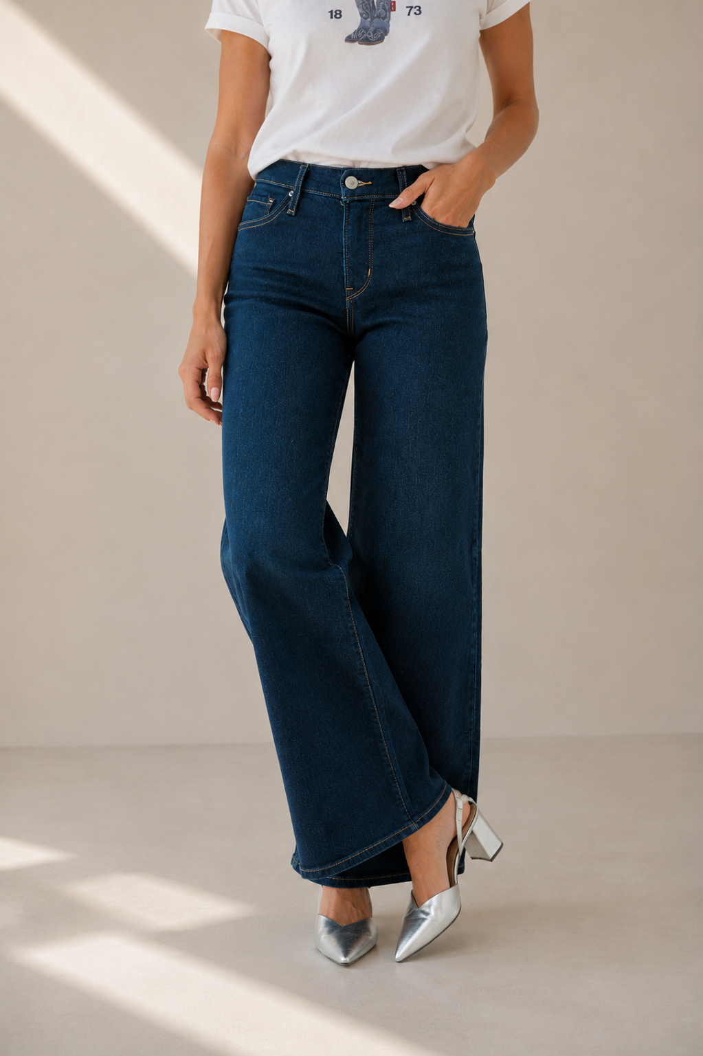 Levi's Dark Jeans | Style 318