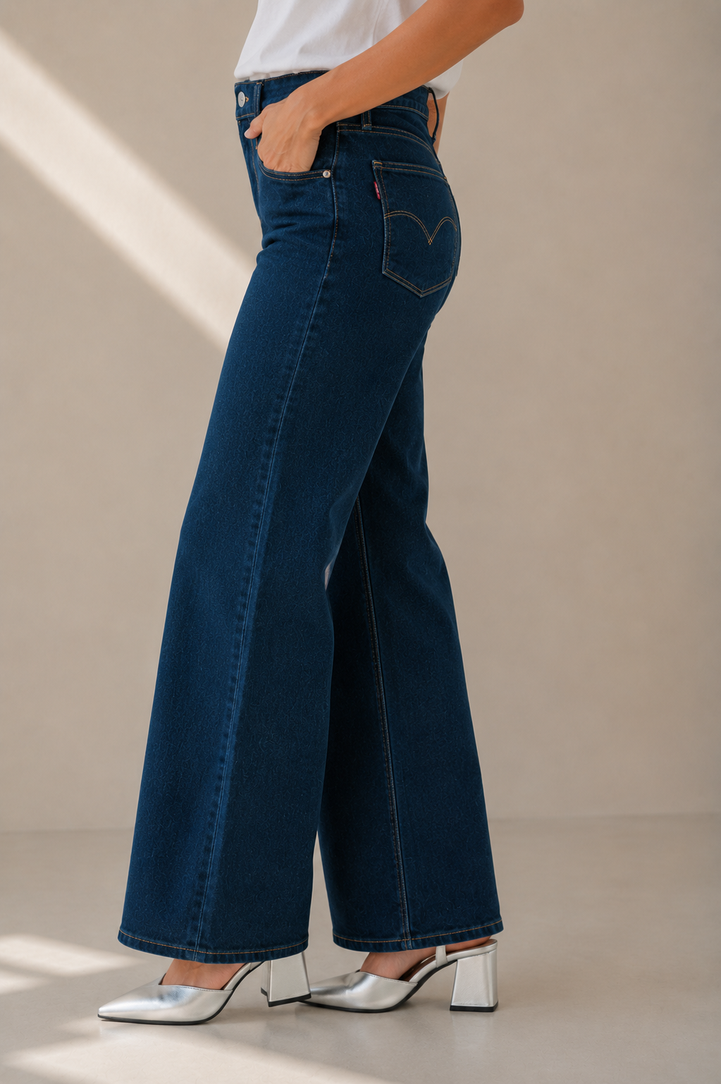 Levi's Dark Jeans | Style 318