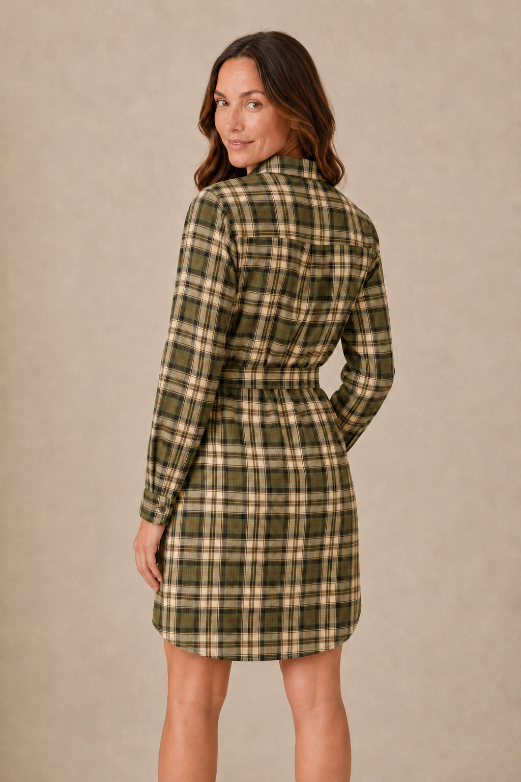 La robe chemise à carreaux