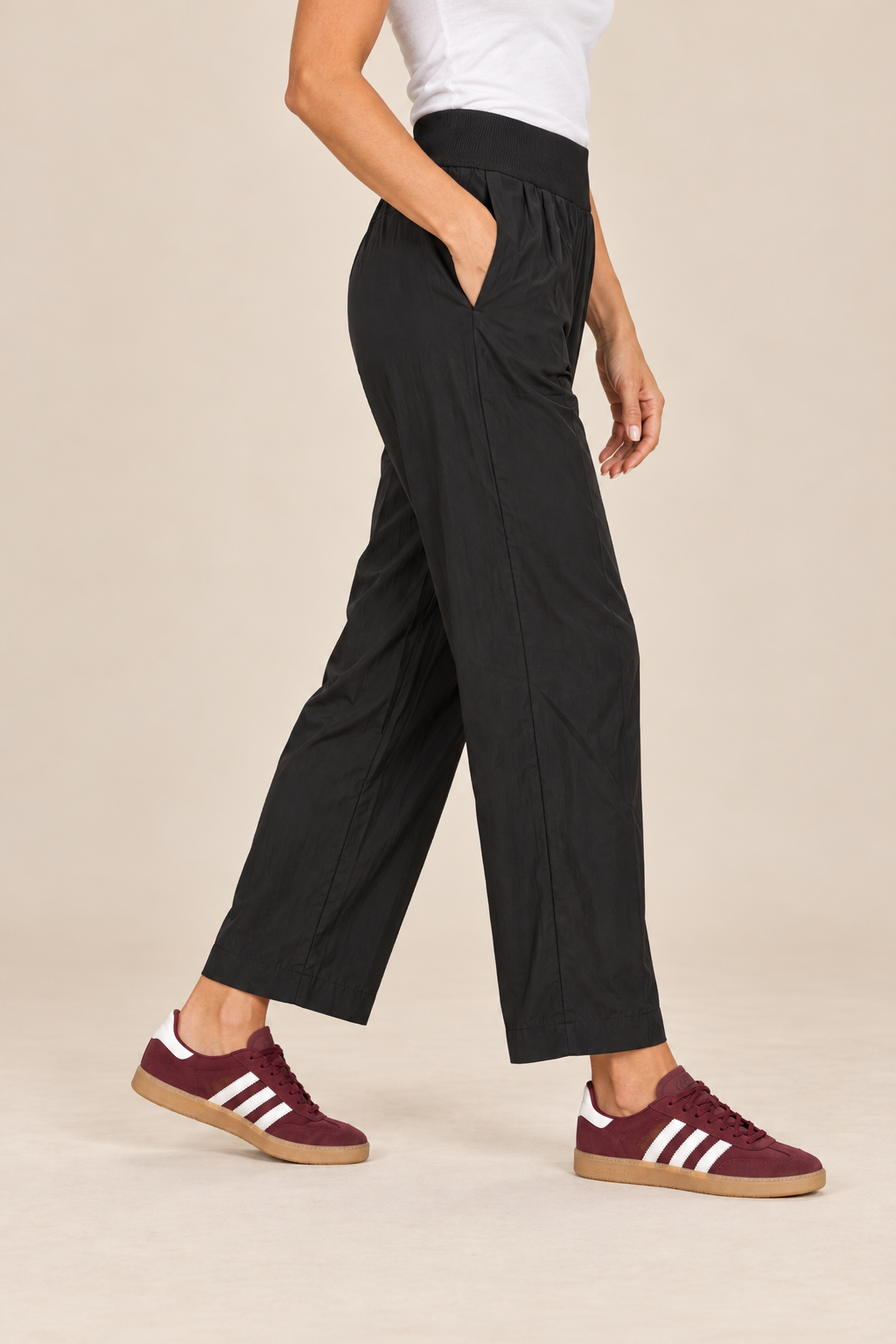 Le pantalon à taille côtelée