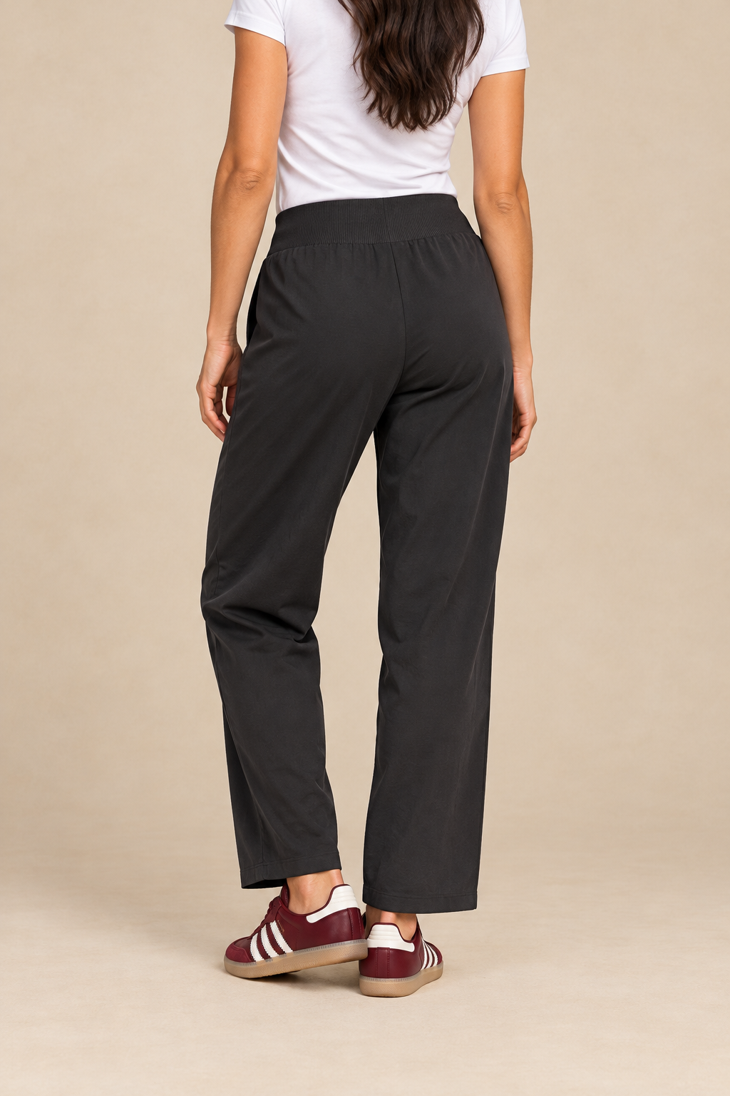 Le pantalon à taille côtelée