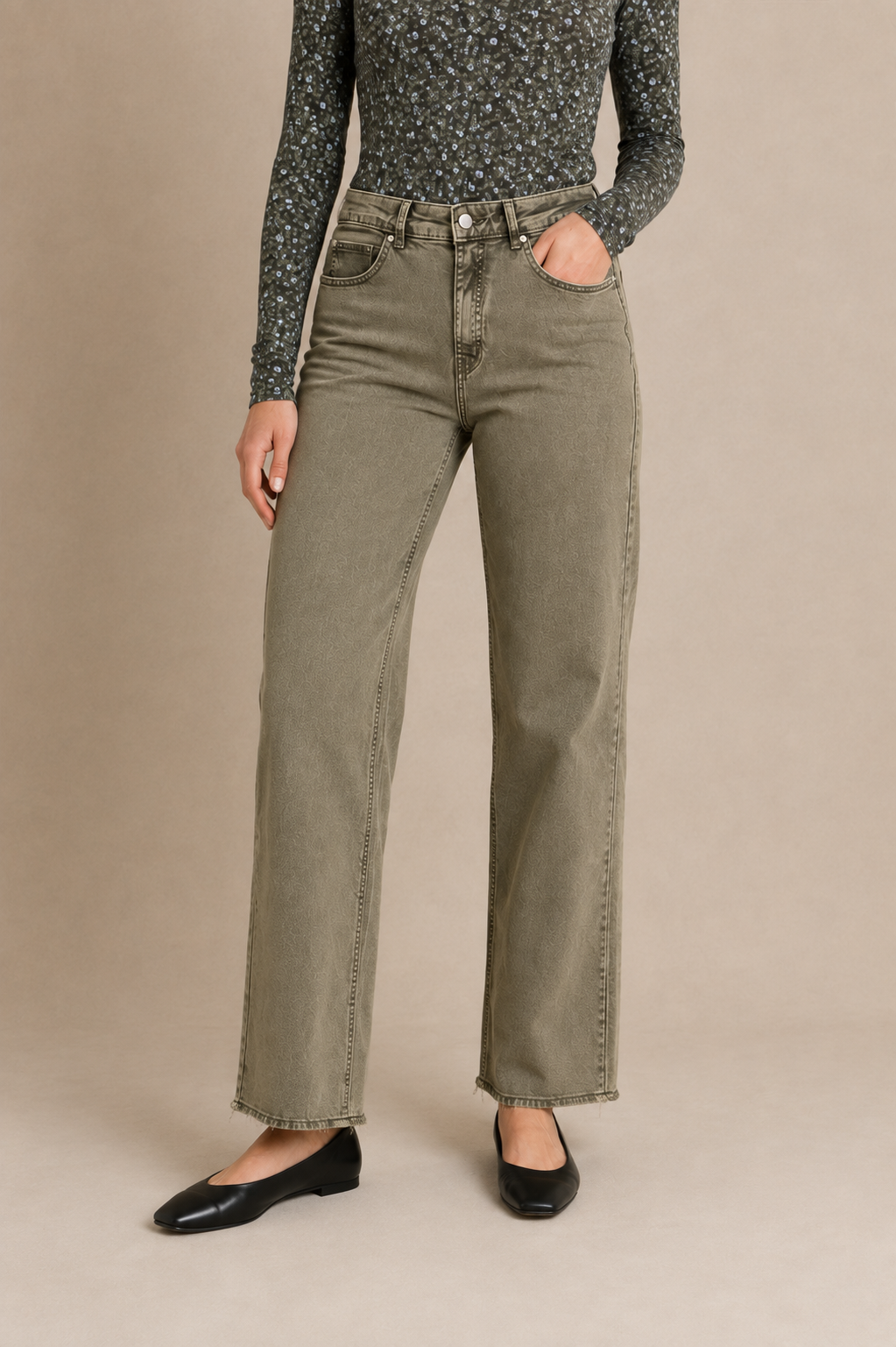 Le jean jambe large de couleur | Modèle Lily