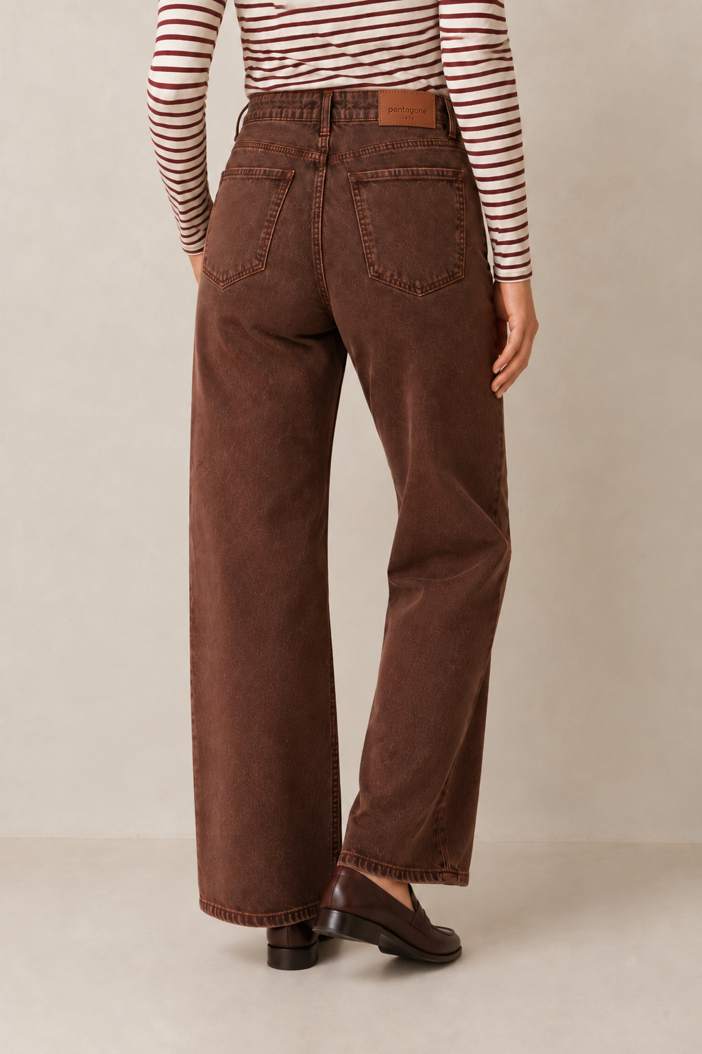 Le jean jambe large de couleur | Modèle Lily