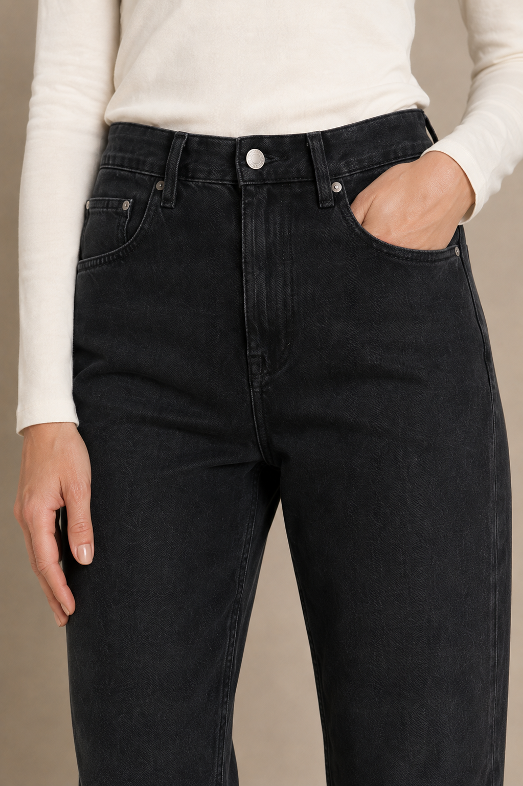 Le jean boyfriend noir | Modèle Béa