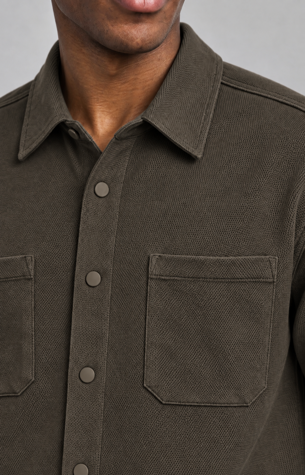 La chemise texturée à manches longues