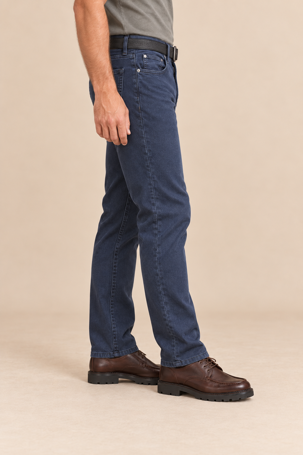 Le jean coupe droite Baru de Projek Raw