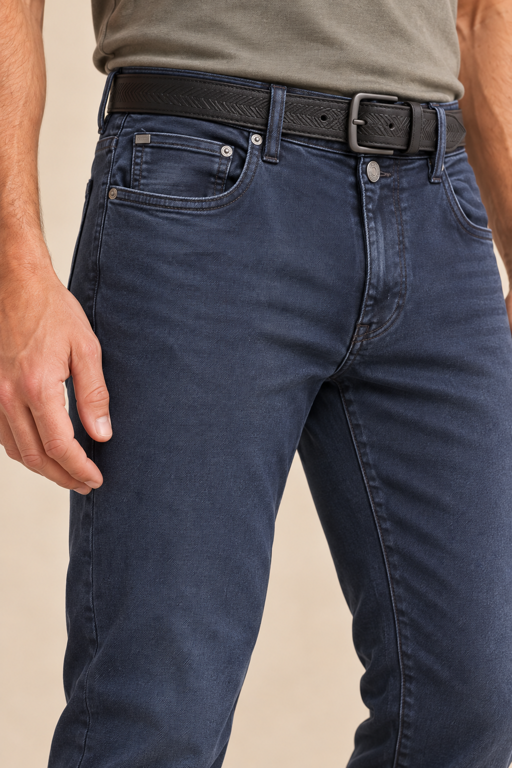 Le jean coupe droite Baru de Projek Raw