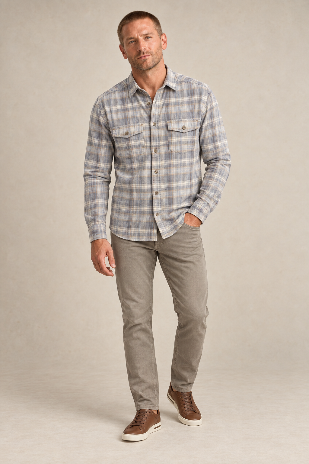 La chemise à carreaux en coton