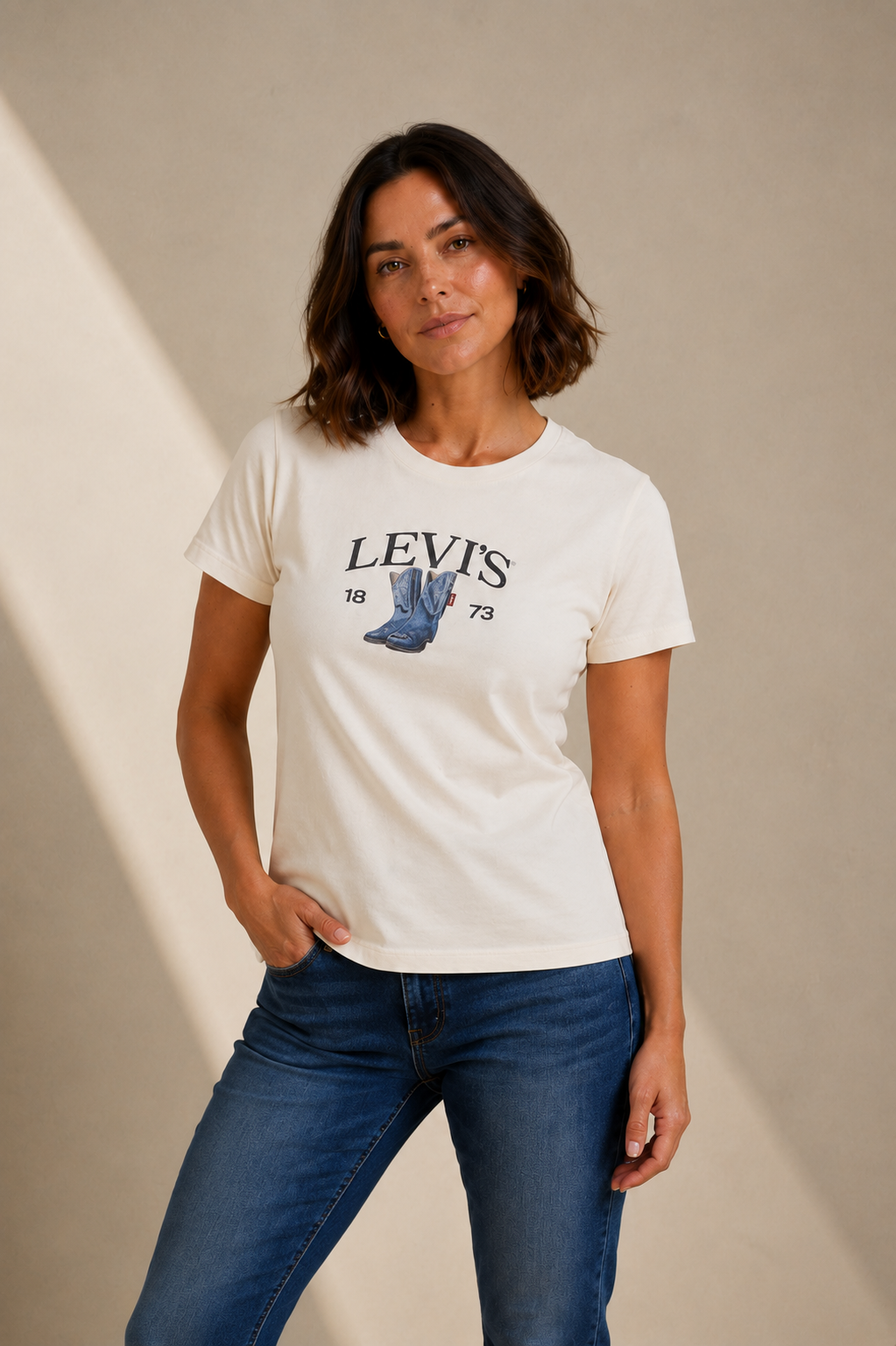 Levi's cowgirl t-shirt