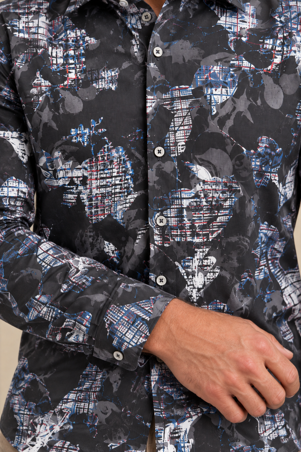 La chemise douce à motifs