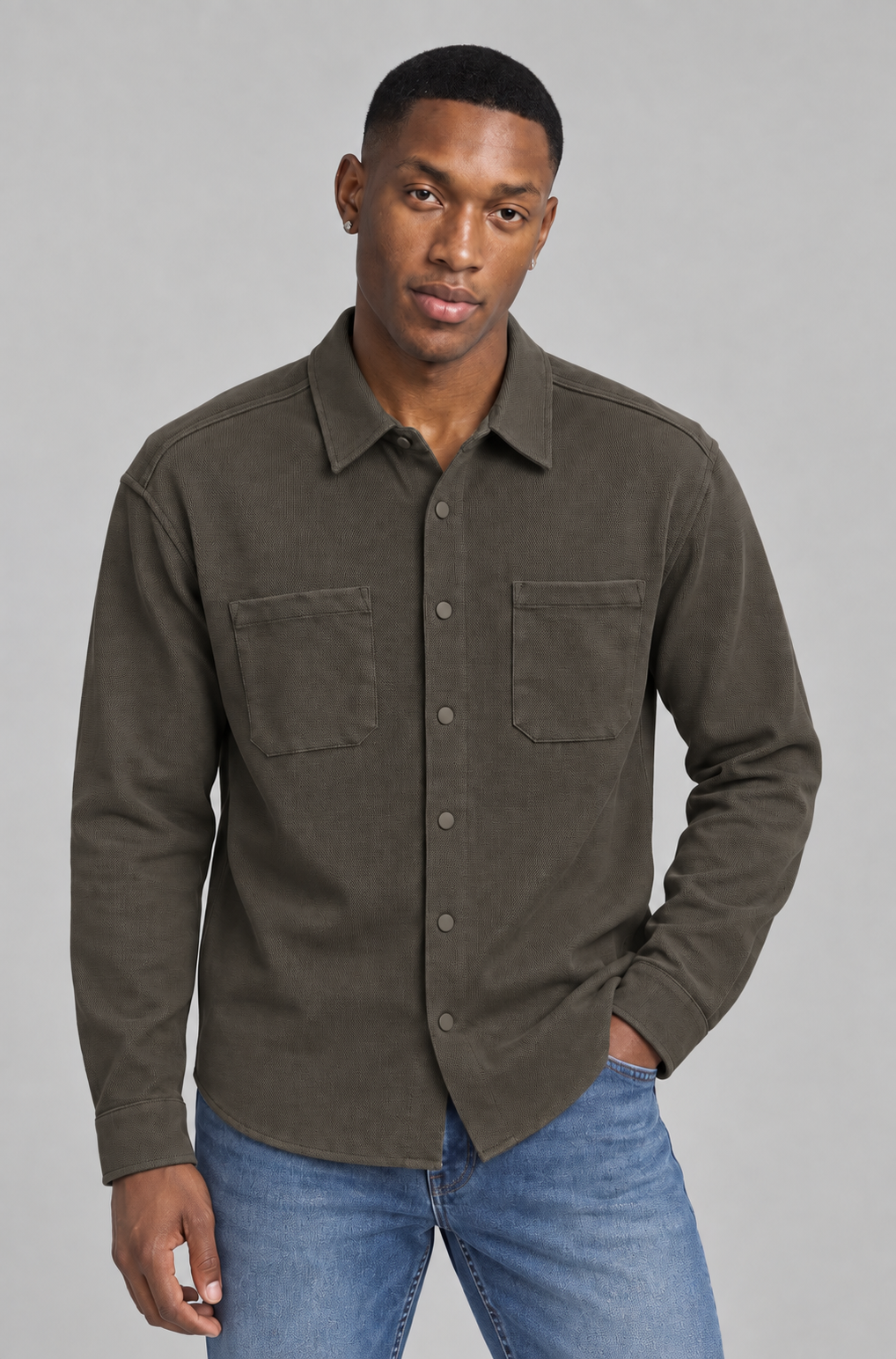 La chemise texturée à manches longues