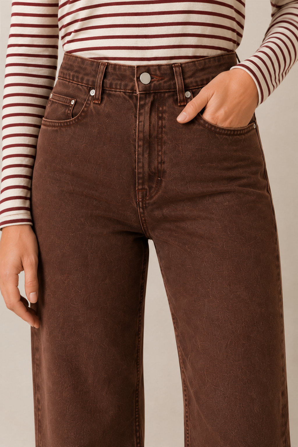 Le jean jambe large de couleur | Modèle Lily