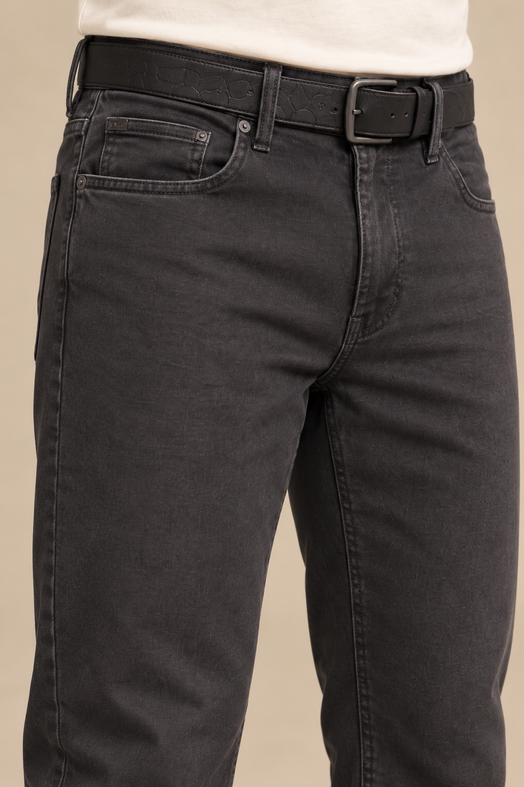 Le jean coupe droite Baru de Projek Raw