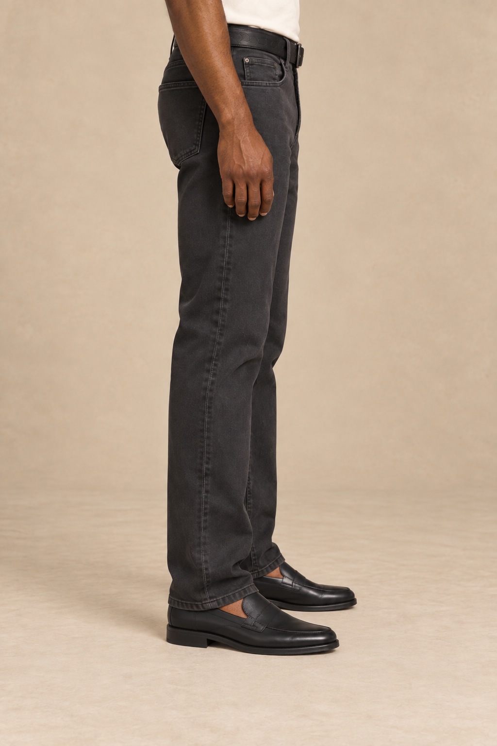 Le jean coupe droite Baru de Projek Raw