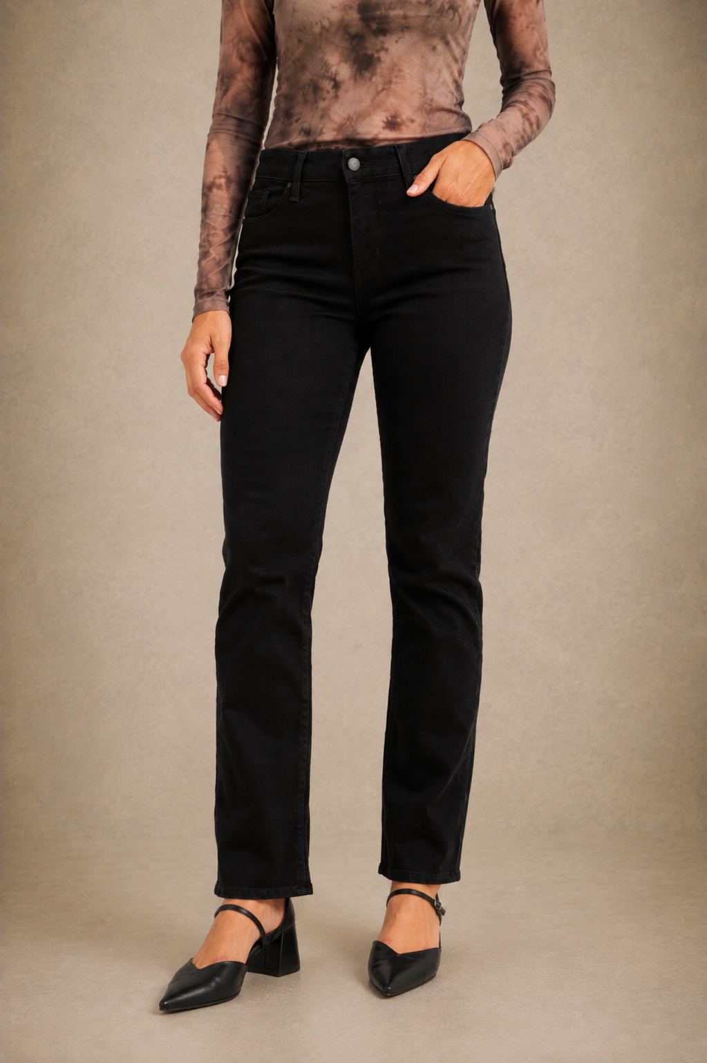 Levi's Black Straight-Leg Jeans | 314 Style
