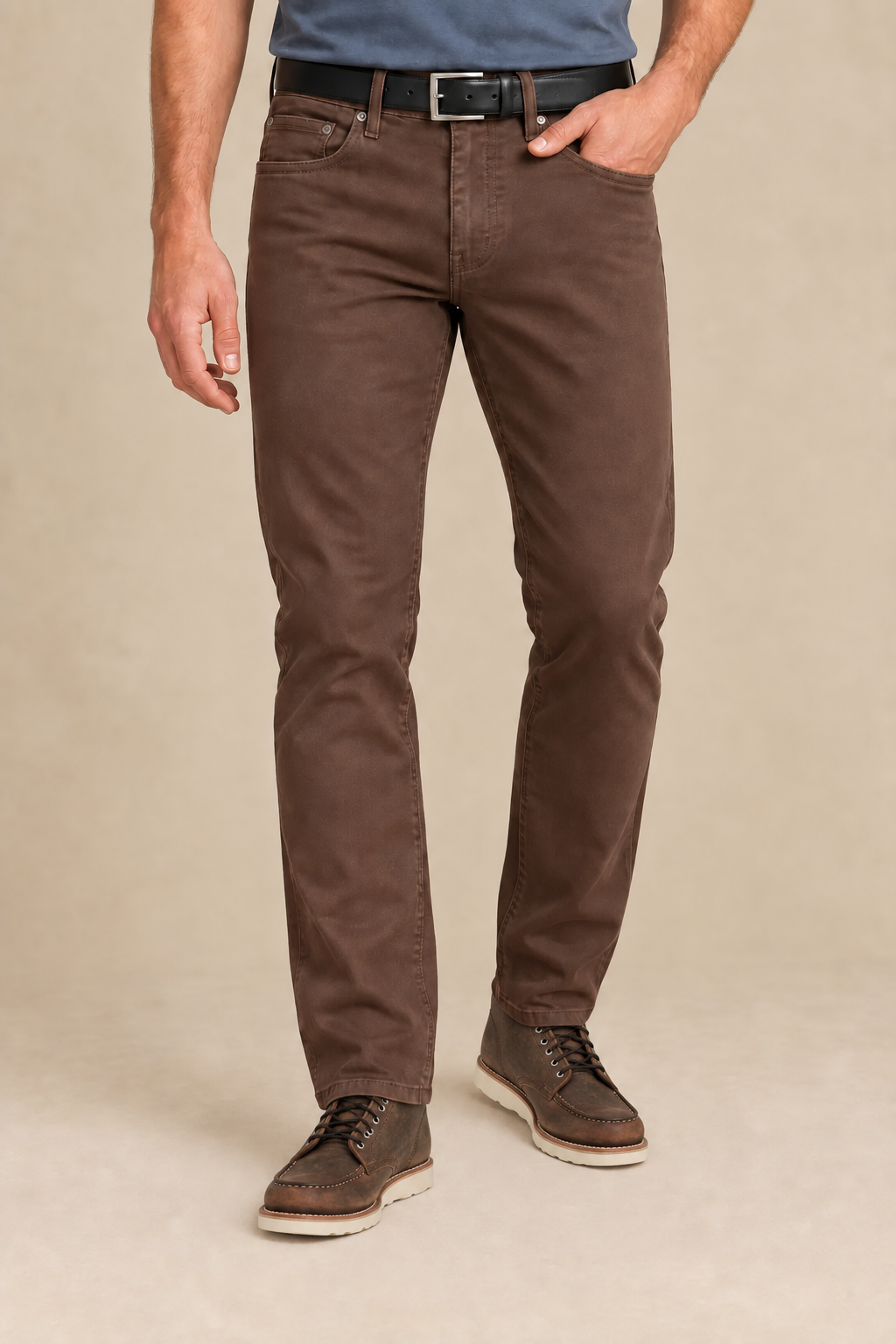 Le pantalon coupe classique de Projek Raw