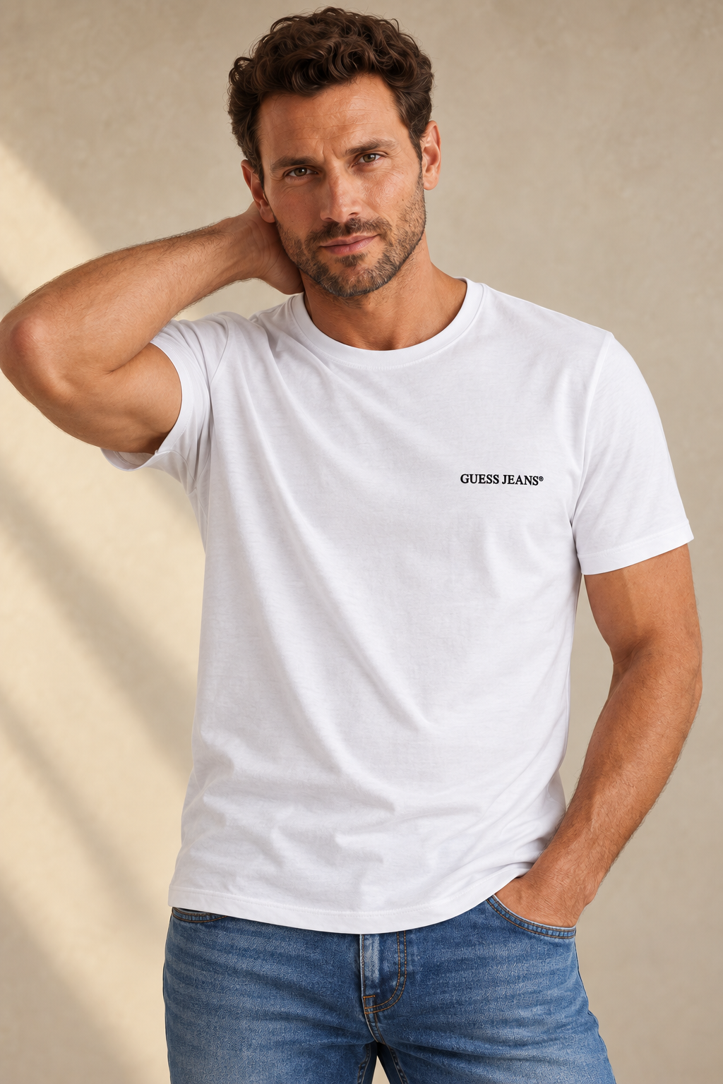 Le t-shirt à logo classique de Guess