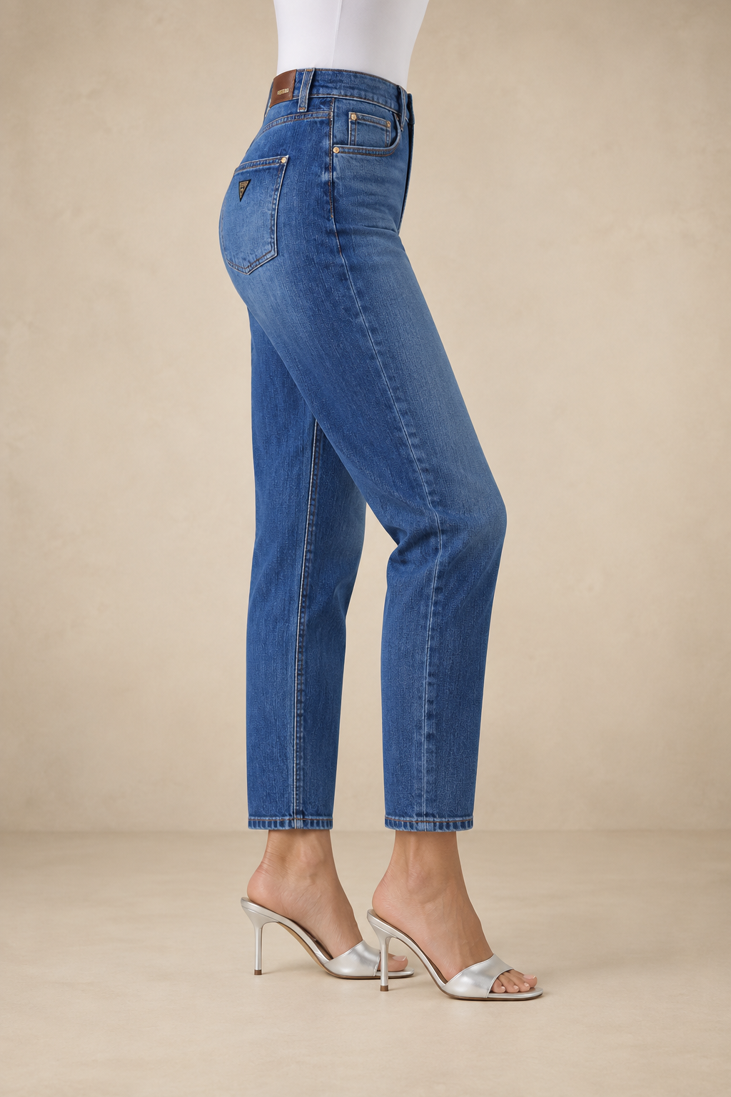 Le jean étroit à taille haute | Guess