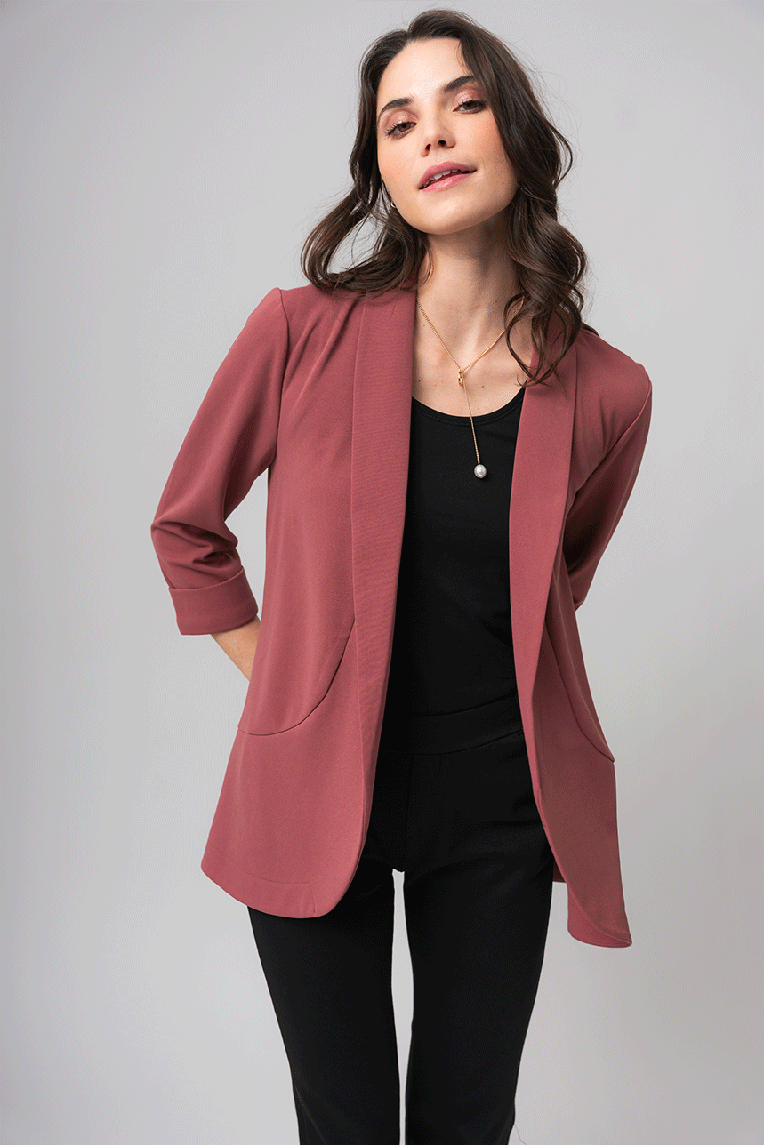 Le blazer uni ouvert à manche ¾