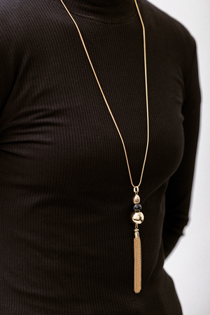 Long collier à pendentif sphérique et franges | 2 couleurs