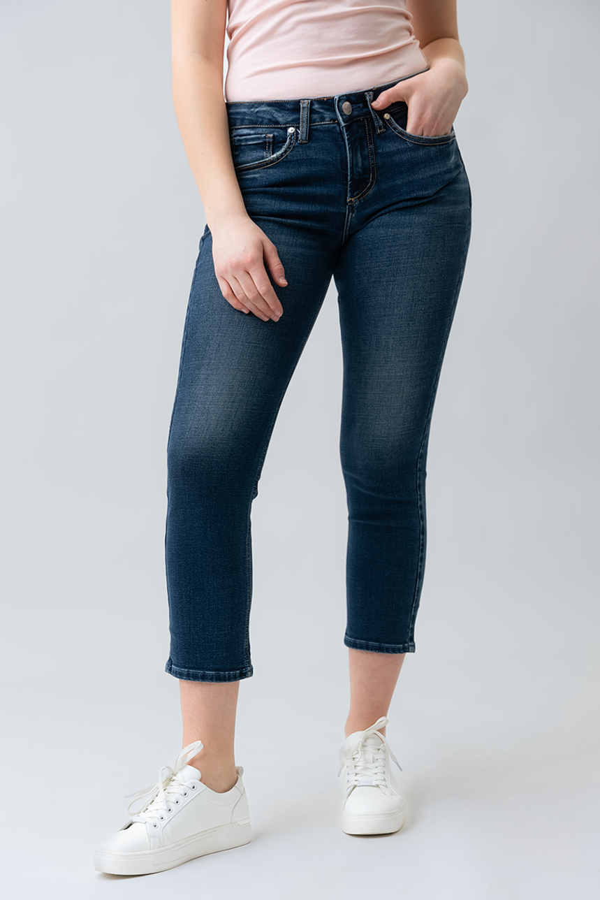 Le jeans fonce ecourte Modele Suki