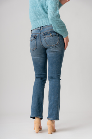 Le jeans semi-évasé | Modèle Suki